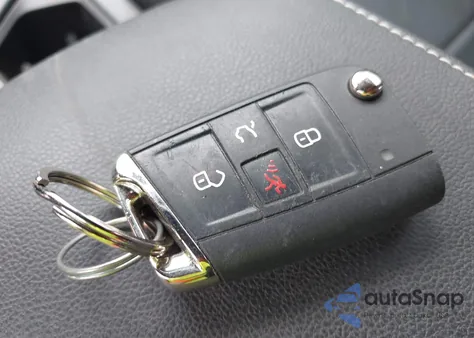 2021 Volkswagen Tiguan 2.0T Se/2.0T Se R-Line Black/2.0T Sel из США, поврежденный, VIN 3VV2B7AX8MM065822